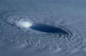 super_typhoon_02.jpg super_typhoon_02.jpg